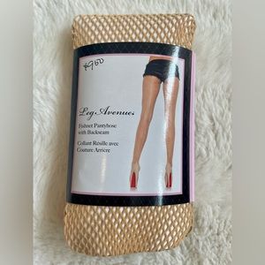 Nude fishnet pantyhose with backseam